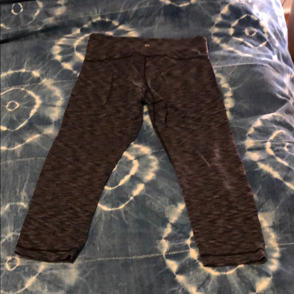 Lululemon cropped leggings